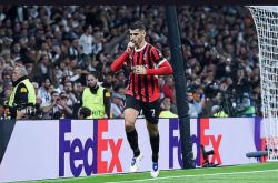 开云体育在线-皇家马德里神奇逆转，欧冠精彩一幕再现