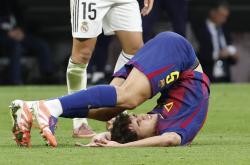 开云官方app入口-皇马迎战巴塞罗那，双方对决激烈