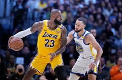 开云体育-关于精彩比赛回顾：球星奉献精彩绝伦表现的信息