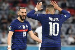 开云体育下载-理兹城客场不敌，客场作战战术犯错再次惨败的简单介绍