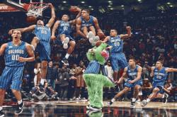 开云官网-维尼修斯完成自我救赎，皇家社会封锁乌拉圭—双重奏响的绿茵命运变奏曲