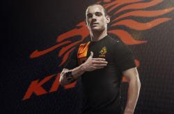 开云APP-冰与火的对决，爱德华兹末节狂飙，爵士在灰熊铁蹄下奏响不屈悲歌