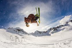 开云体育app-超越巅峰，德约科维奇澳网完胜年终总决赛，重定义网坛传奇