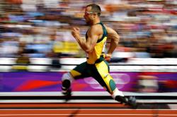 开云体育app-唯一性之战，伦纳德爆发之夜，黄蜂如何正面击溃联盟第一凯尔特人？