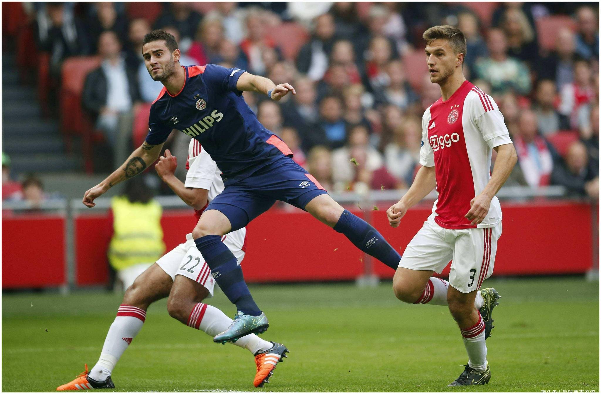 阿贾克斯击败那不勒斯，荷甲球队赢得胜利的简单介绍