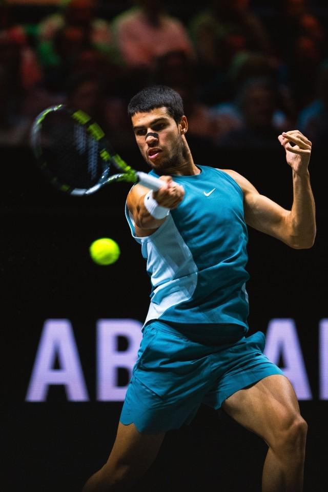 包含世界网球队完胜意大利网球队,阿尔卡拉斯高光表现的词条 包含世界网球队完胜意大利网球队,阿尔卡拉斯高光表现的词条