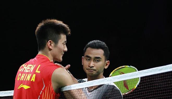 关于日本羽毛球队鏖战韩国羽毛球队,谌龙关键制胜的信息 关于日本羽毛球队鏖战韩国羽毛球队,谌龙关键制胜的信息