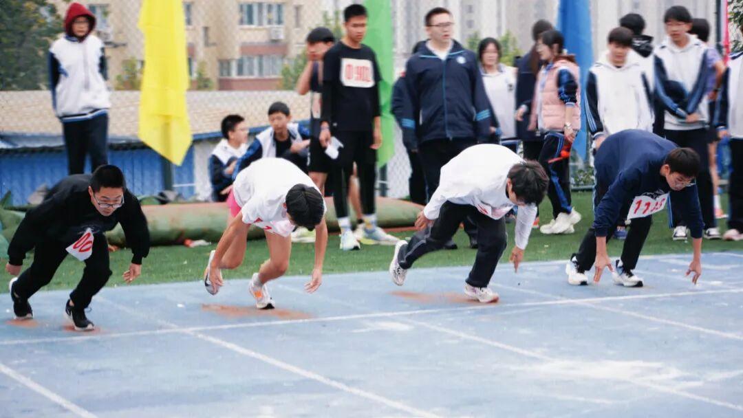 关于接力飞奔！运动员团队精神加成的信息