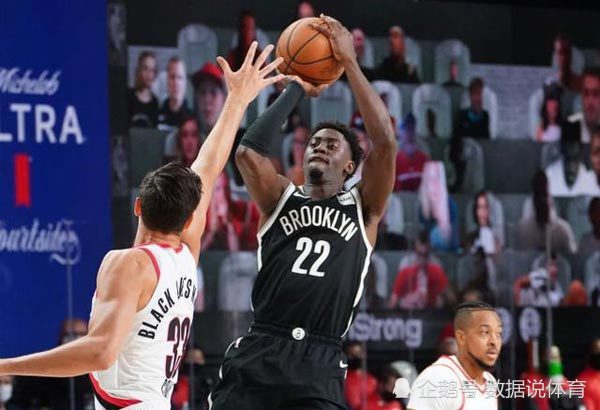 篮网翻盘四川队，利拉德带队取胜