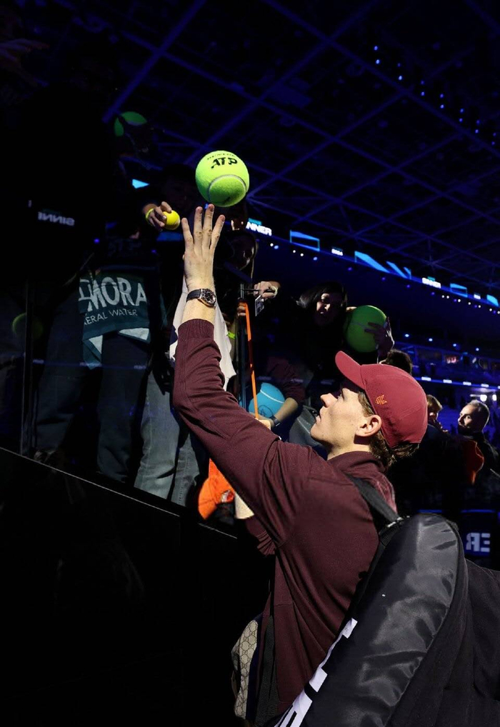 年终总决赛逆转拉沃尔杯,辛纳带队取胜 年终总决赛逆转拉沃尔杯,辛纳带队取胜