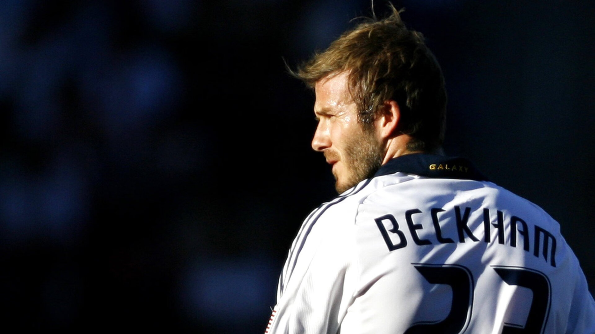 雷霆万钧！曼城正面击溃阿森纳，英超争冠天平倾斜