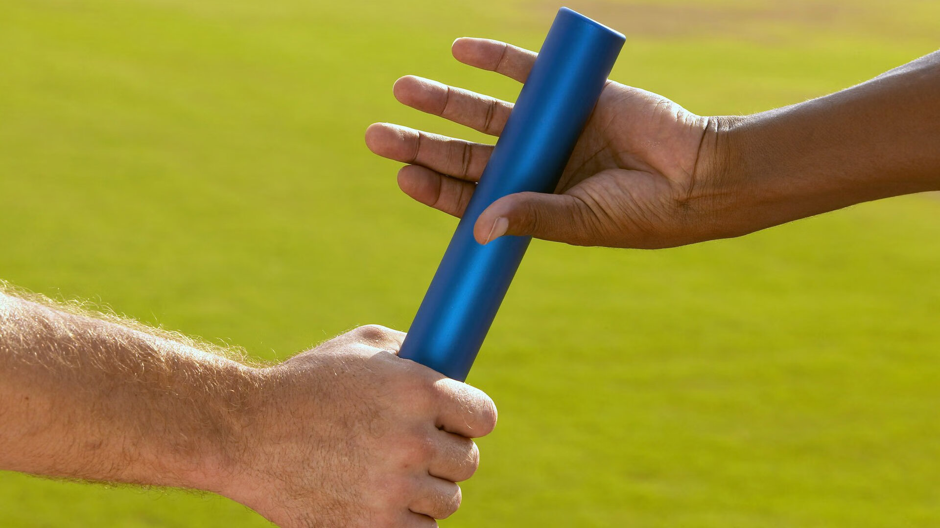 赛道上的新星,锡安在F1新赛季揭幕战之夜惊艳四座