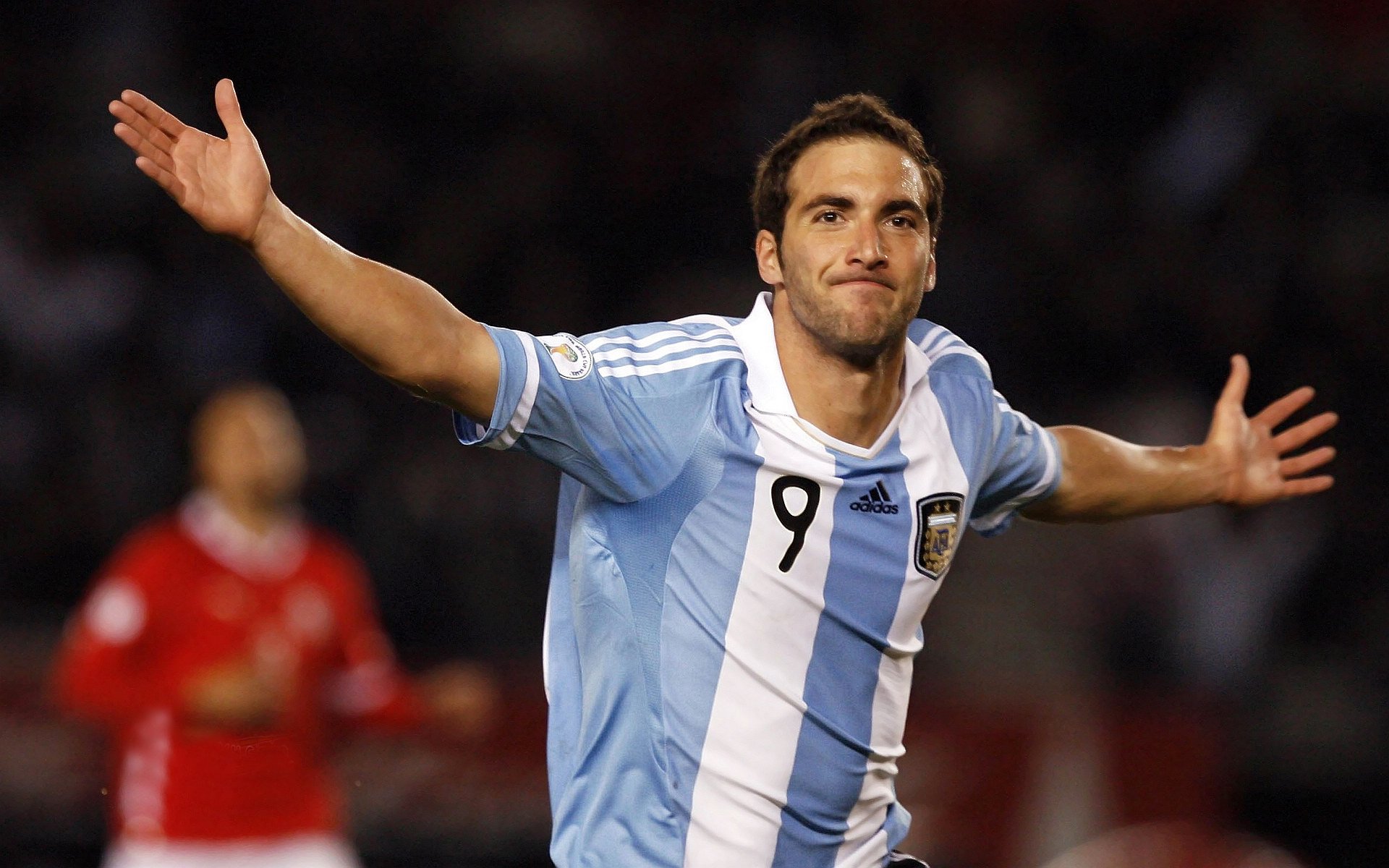 辛辛那提之夜，当红土之王与硬地女皇在俄亥俄的星空下改写唯一